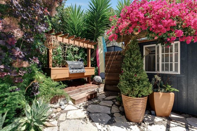 527 Clubhouse Drive, Aptos, CA 95003