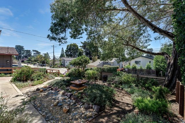 527 Clubhouse Drive, Aptos, CA 95003