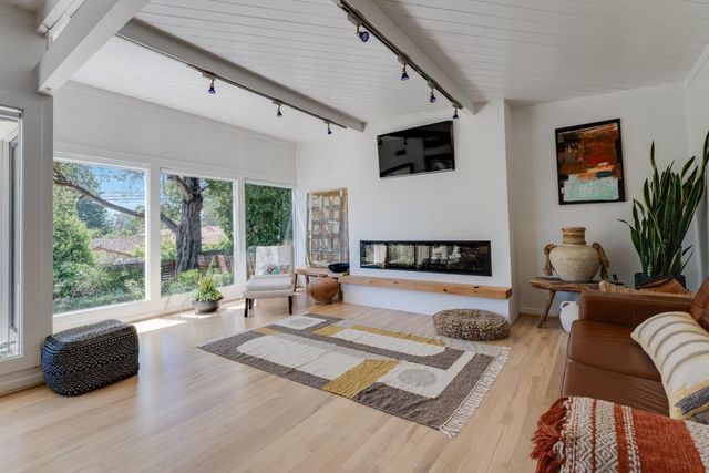 527 Clubhouse Drive, Aptos, CA 95003