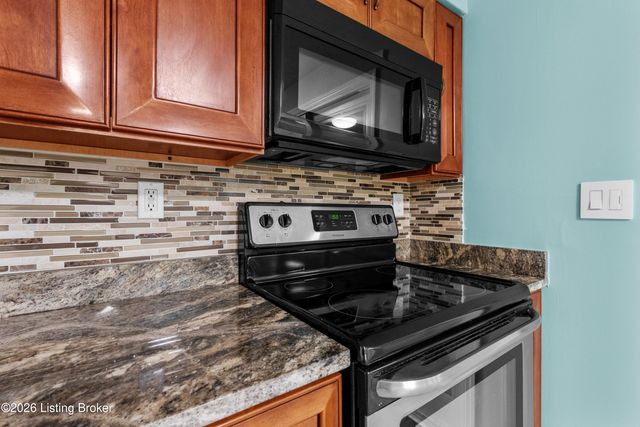 7312 Autumn Bent Way, Crestwood, KY 40014