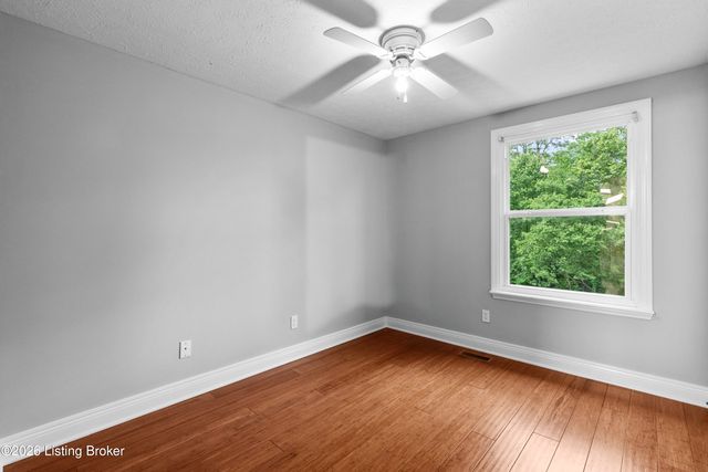 7312 Autumn Bent Way, Crestwood, KY 40014
