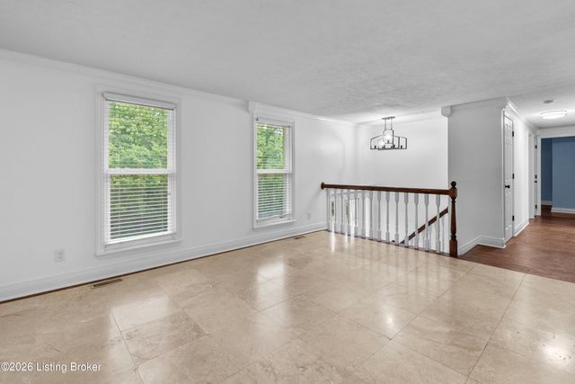 7312 Autumn Bent Way, Crestwood, KY 40014