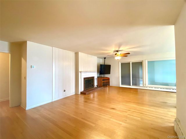 100 Sound Drive, Greenport, NY 11944
