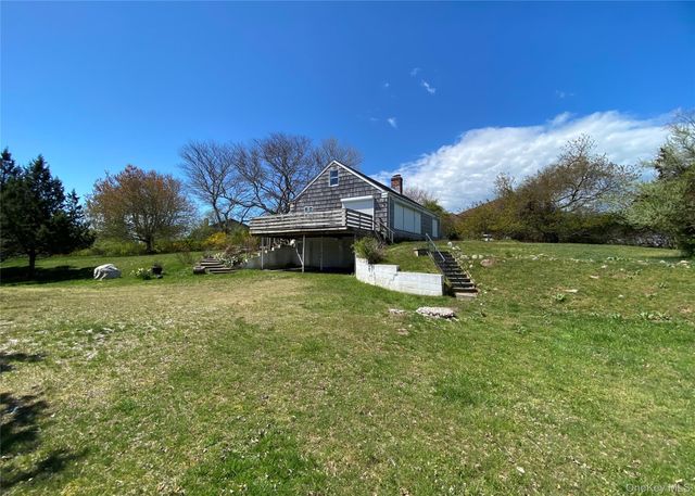 100 Sound Drive, Greenport, NY 11944