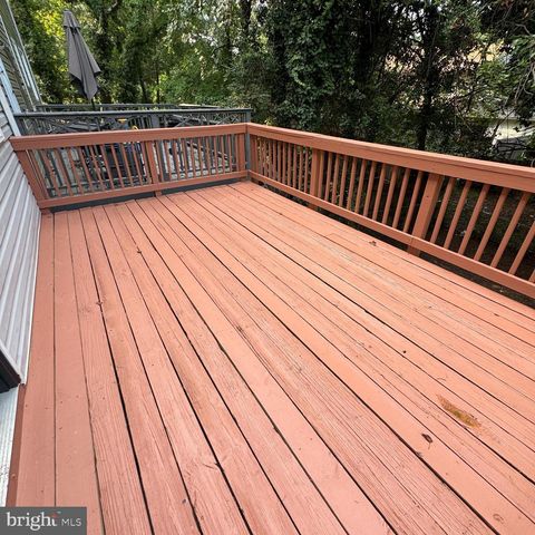708 OLDE GREENWICH CIR, Fredericksburg, VA 22408