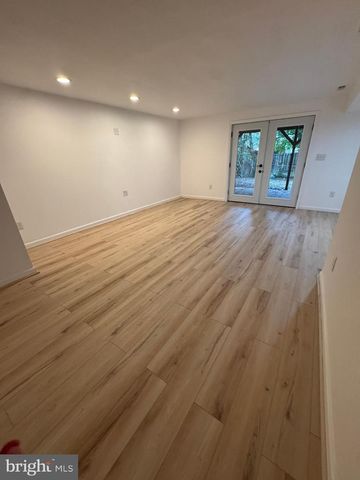 708 OLDE GREENWICH CIR, Fredericksburg, VA 22408