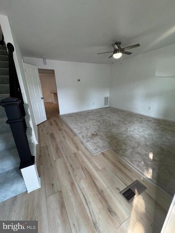 708 OLDE GREENWICH CIR, Fredericksburg, VA 22408
