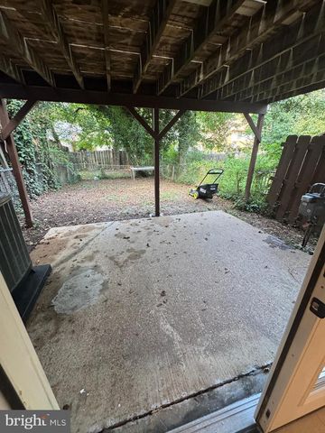 708 OLDE GREENWICH CIR, Fredericksburg, VA 22408