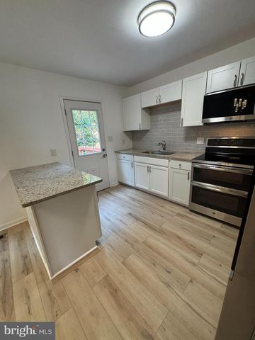 708 OLDE GREENWICH CIR, Fredericksburg, VA 22408