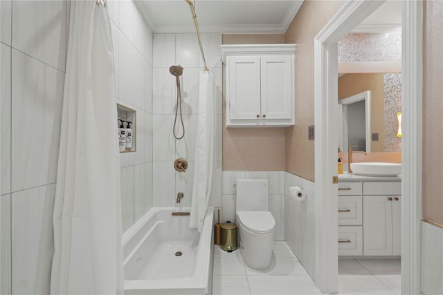 17632 Harbord Oaks Circle, Dallas, TX 75252