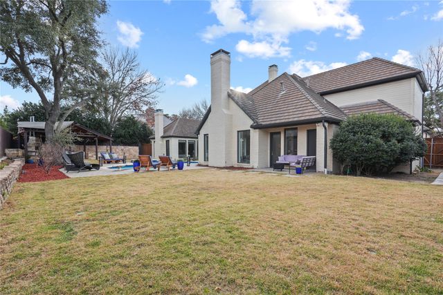 17632 Harbord Oaks Circle, Dallas, TX 75252