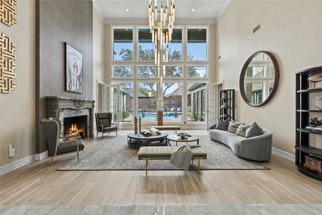 17632 Harbord Oaks Circle, Dallas, TX 75252