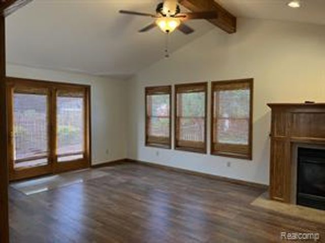 8905 Danzig Street, Livonia, MI 48150