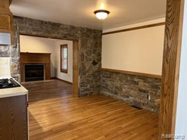 8905 Danzig Street, Livonia, MI 48150