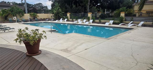 5602 PINNACLE HEIGHTS CIRCLE 312, Tampa, FL 33624