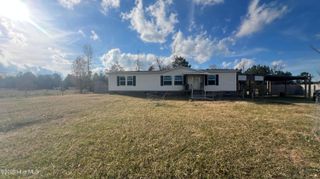 204 Mewborn Drive, Beulaville, NC 28518
