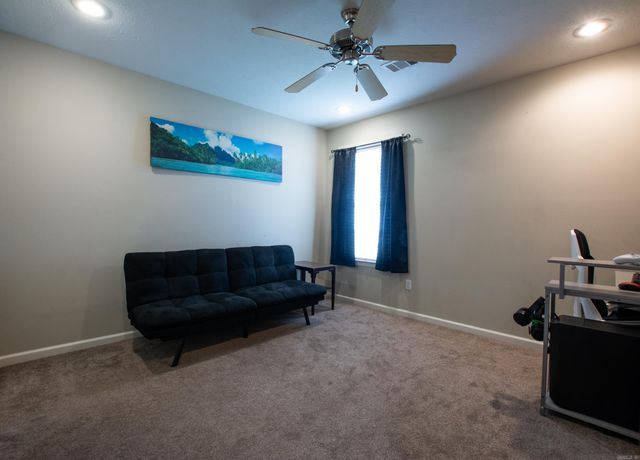 37 Emerald Drive, Maumelle, AR 72113