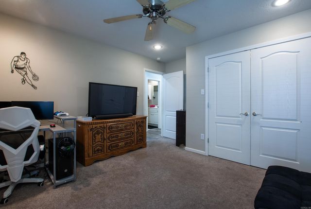 37 Emerald Drive, Maumelle, AR 72113