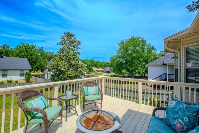 37 Emerald Drive, Maumelle, AR 72113