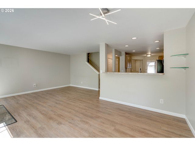 16085 Sw AUDUBON St 102, Beaverton, OR 97003