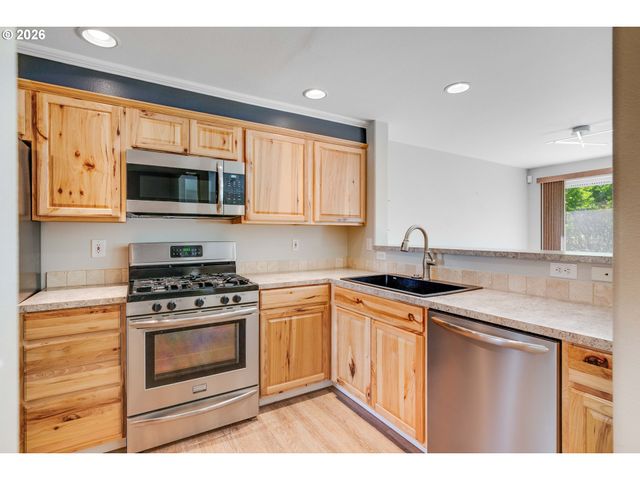16085 Sw AUDUBON St 102, Beaverton, OR 97003