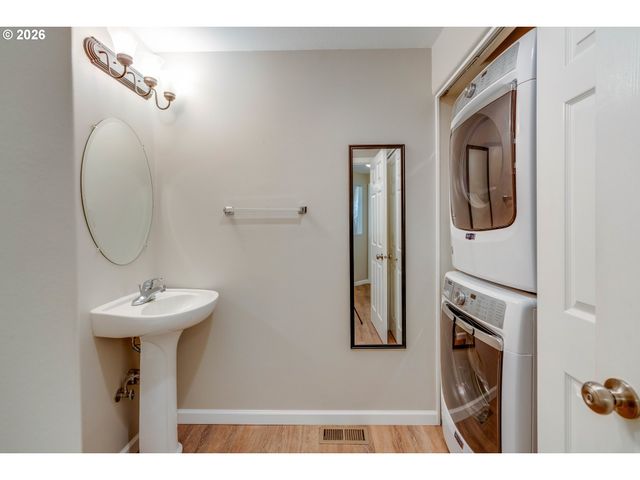 16085 Sw AUDUBON St 102, Beaverton, OR 97003