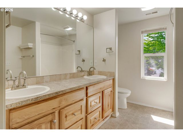 16085 Sw AUDUBON St 102, Beaverton, OR 97003