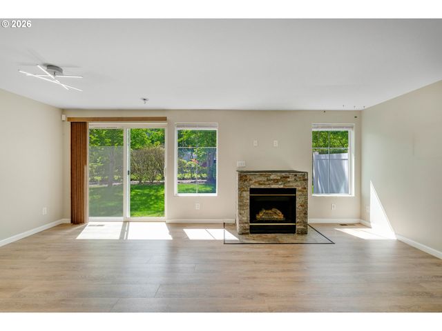 16085 Sw AUDUBON St 102, Beaverton, OR 97003
