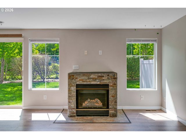 16085 Sw AUDUBON St 102, Beaverton, OR 97003
