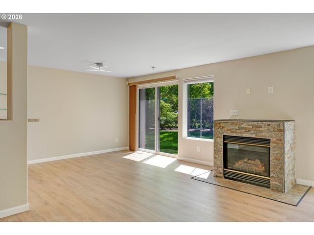 16085 Sw AUDUBON St 102, Beaverton, OR 97003
