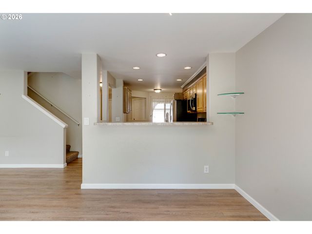 16085 Sw AUDUBON St 102, Beaverton, OR 97003