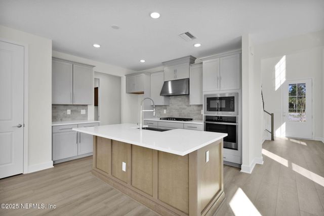 339 SEAMARK Drive, Ponte Vedra, FL 32081