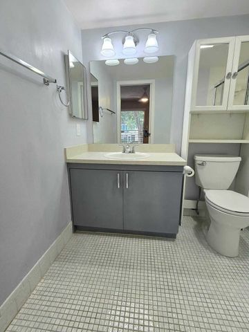 2103 Lucaya Bend E-2, Coconut Creek, FL 33066