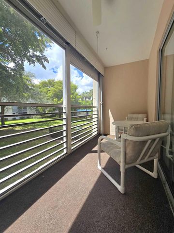 2103 Lucaya Bend E-2, Coconut Creek, FL 33066