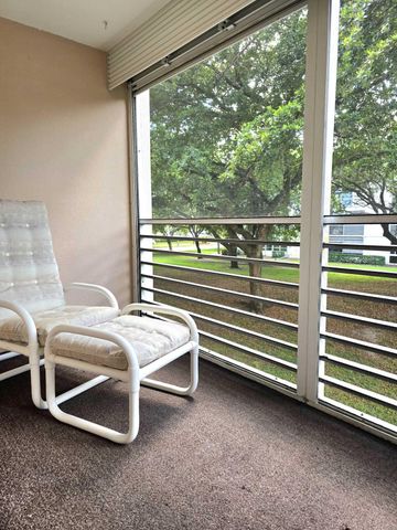 2103 Lucaya Bend E-2, Coconut Creek, FL 33066