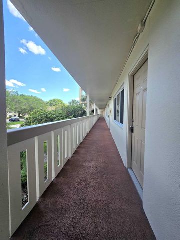 2103 Lucaya Bend E-2, Coconut Creek, FL 33066