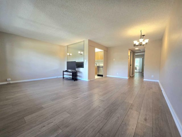 2103 Lucaya Bend E-2, Coconut Creek, FL 33066