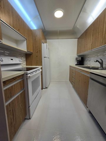 2103 Lucaya Bend E-2, Coconut Creek, FL 33066