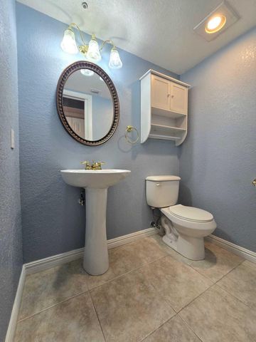 2103 Lucaya Bend E-2, Coconut Creek, FL 33066