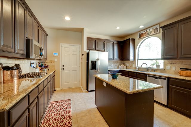 1405 Kingsbrook Circle, Mckinney, TX 75072