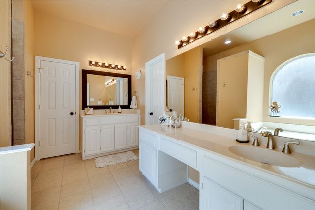 1405 Kingsbrook Circle, Mckinney, TX 75072