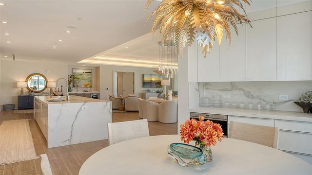 1561 GULF OF MEXICO DRIVE 304, Longboat Key, FL 34228