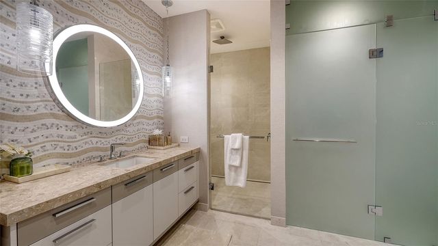 1561 GULF OF MEXICO DRIVE 304, Longboat Key, FL 34228