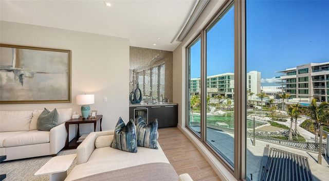 1561 GULF OF MEXICO DRIVE 304, Longboat Key, FL 34228