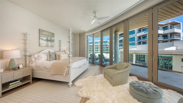 1561 GULF OF MEXICO DRIVE 304, Longboat Key, FL 34228