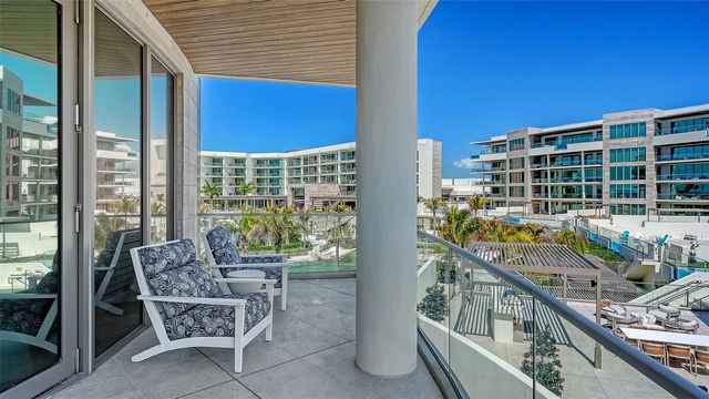 1561 GULF OF MEXICO DRIVE 304, Longboat Key, FL 34228