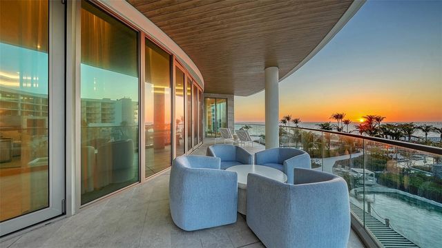 1561 GULF OF MEXICO DRIVE 304, Longboat Key, FL 34228