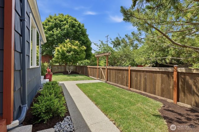 7736 38th Avenue SW, Seattle, WA 98126