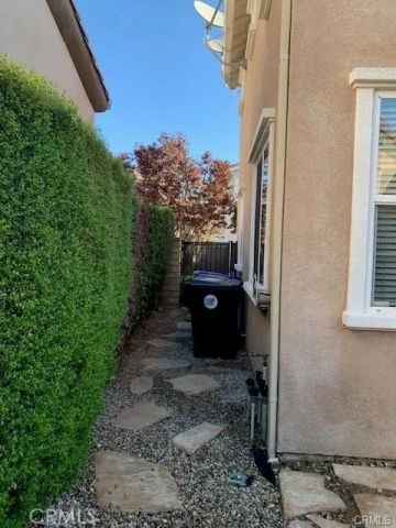 27813 Summer Grove Place, Valencia, CA 91354