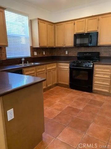 27813 Summer Grove Place, Valencia, CA 91354